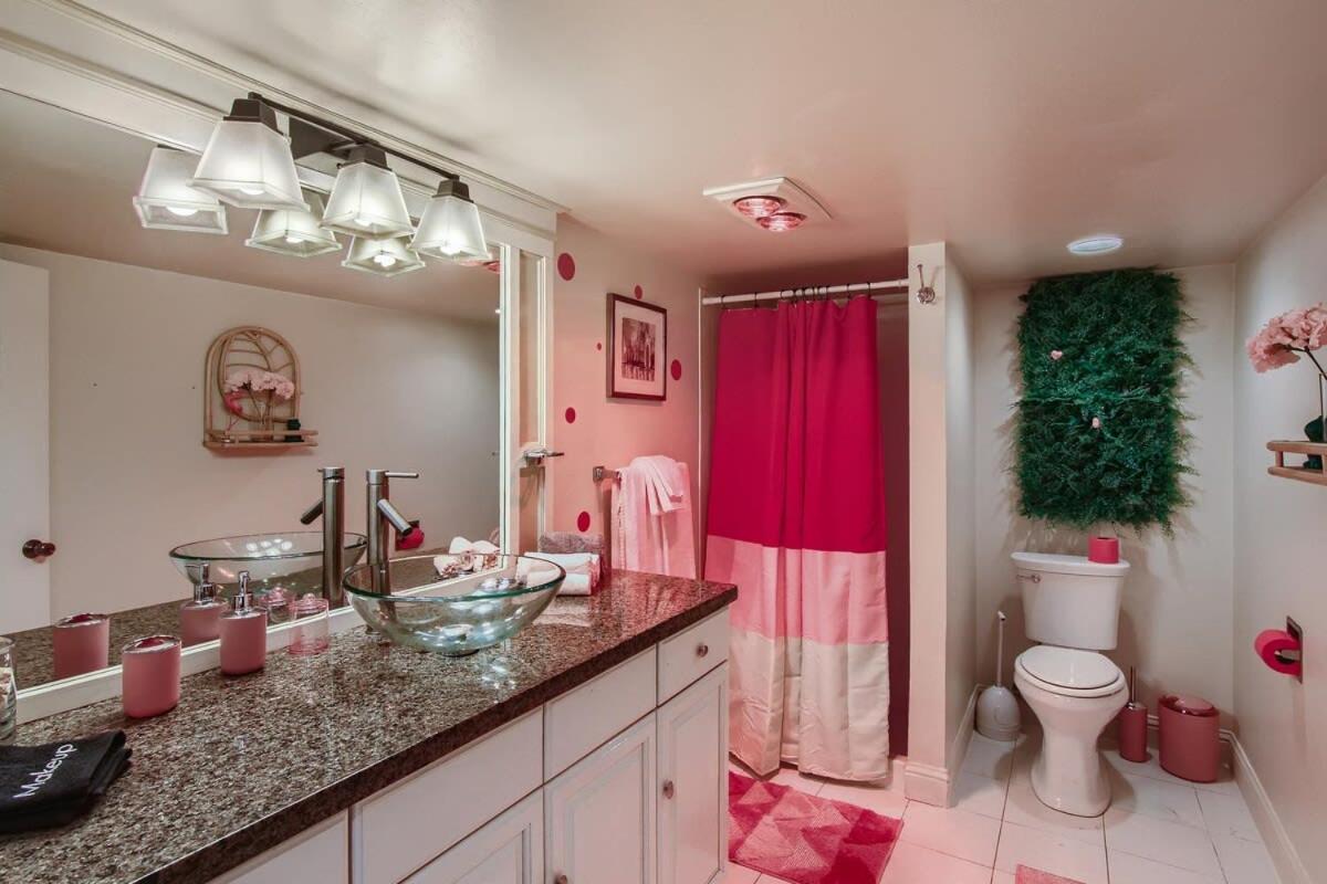 Barbie'S Dream Apt In The City Sacramento Eksteriør billede